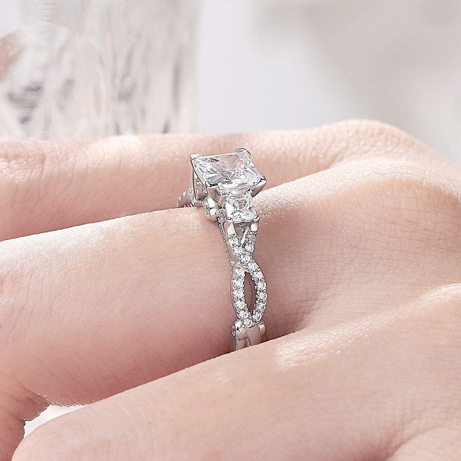 Engagement Rings for Women Vintage Three Stone Princess Cut Cubic Zirconia Wedding Rings 925 Sterling Size 7