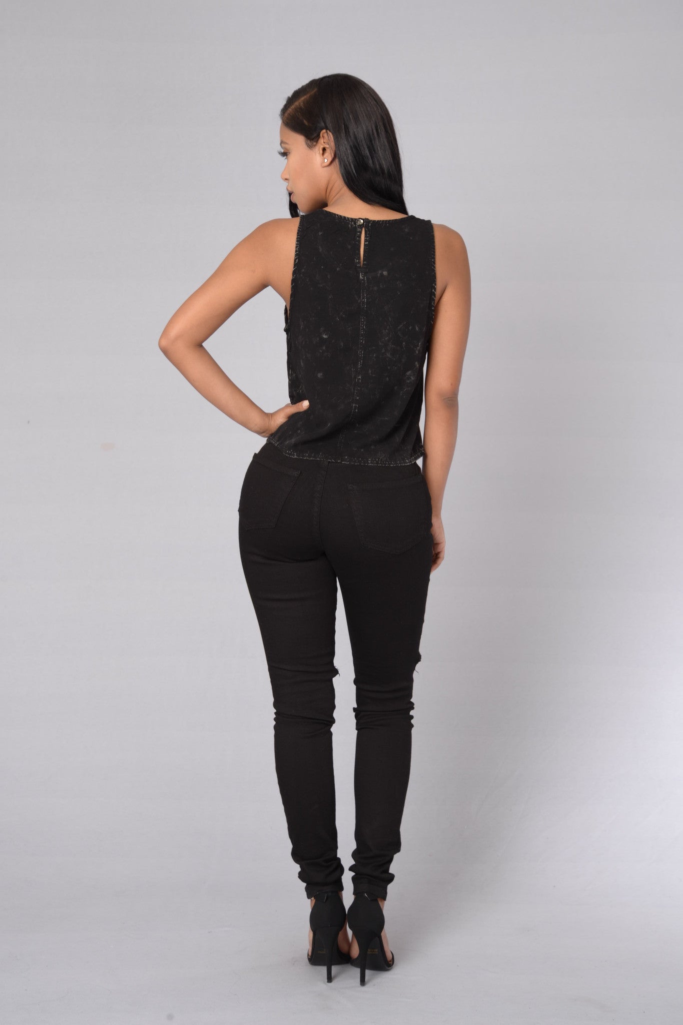 Spirits Tank Top - Black