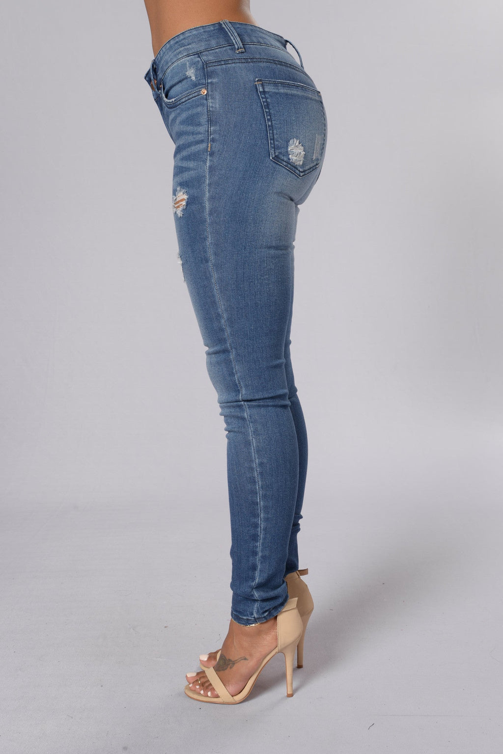 In The Moment Jeans - Medium Wash