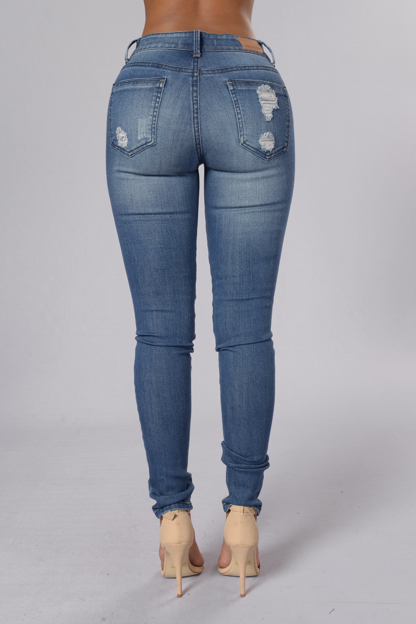 In The Moment Jeans - Medium Wash