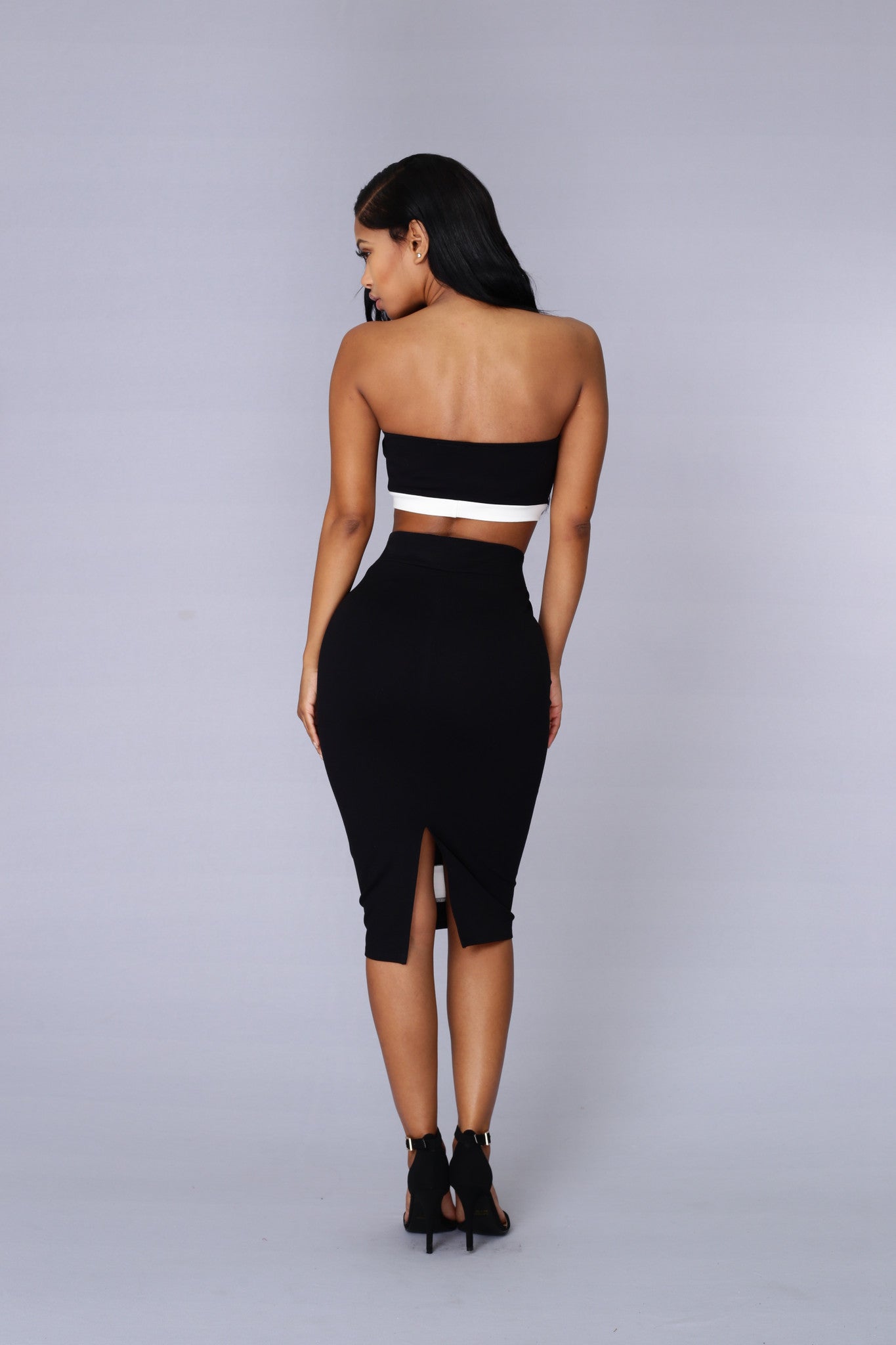 Outside the Box Top - Black