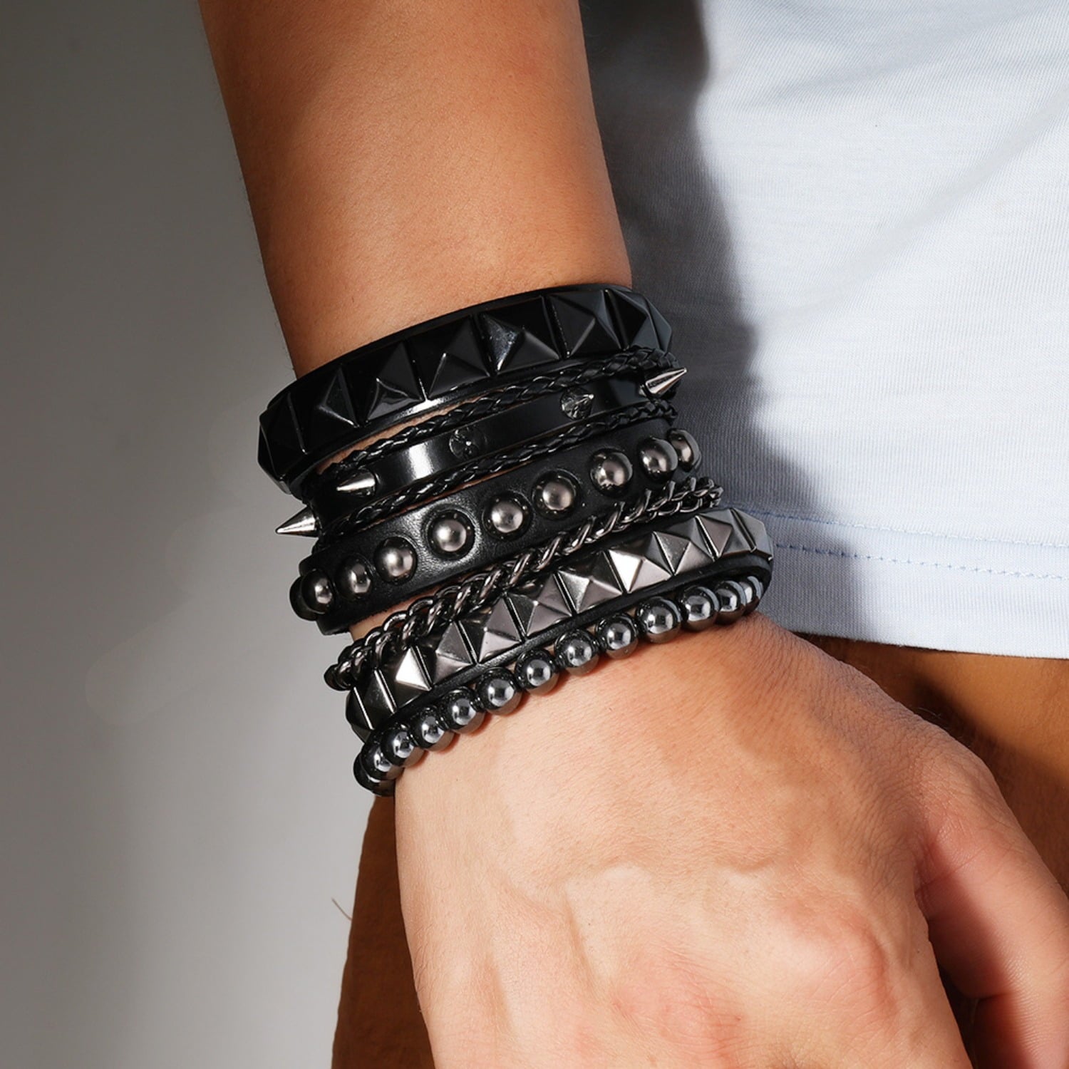 4 Pcs Punk Rock Leather Studded Bracelets for Men Women 80s Gothic Spike Cuff Bracelet Set Emo Accessories for Rocker Outfits