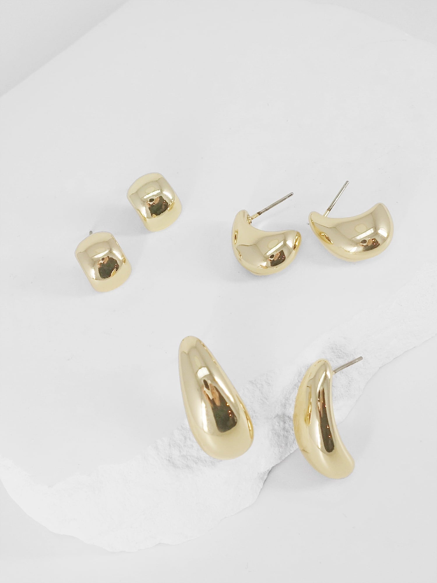Women's Metal Trio Hoop Earring in Plated