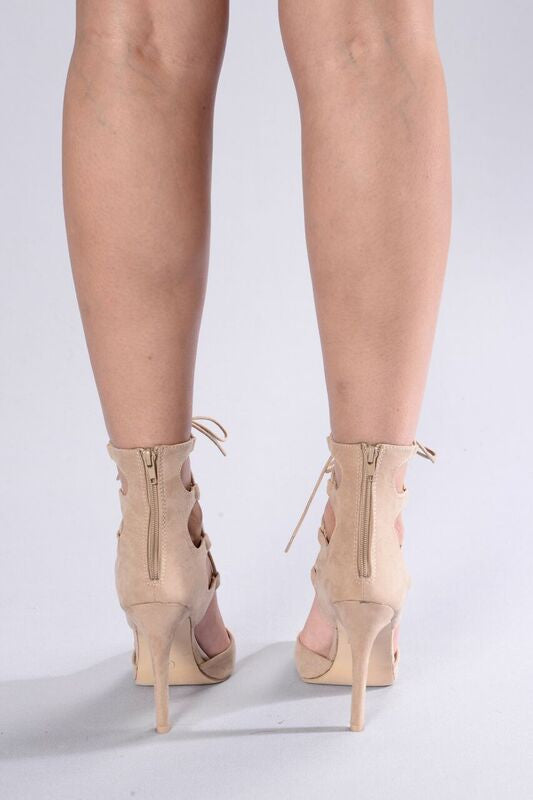Demeanor Heel - Beige